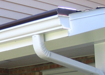 Continuous Gutters Are More Durable and Stylish Than Sectional Gutters